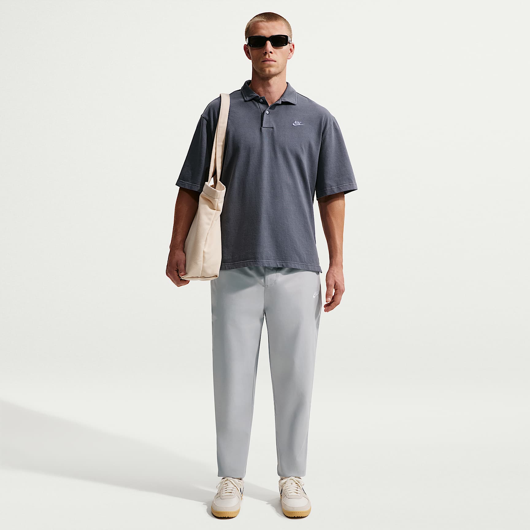 Nike Club Men's Woven Tapered Pants. Nike.com